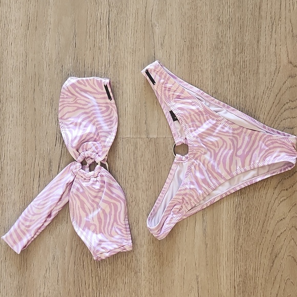 Kendall & Kylie O-Ring Bandeau Bikini Set size S women's - Picture 2 of 5